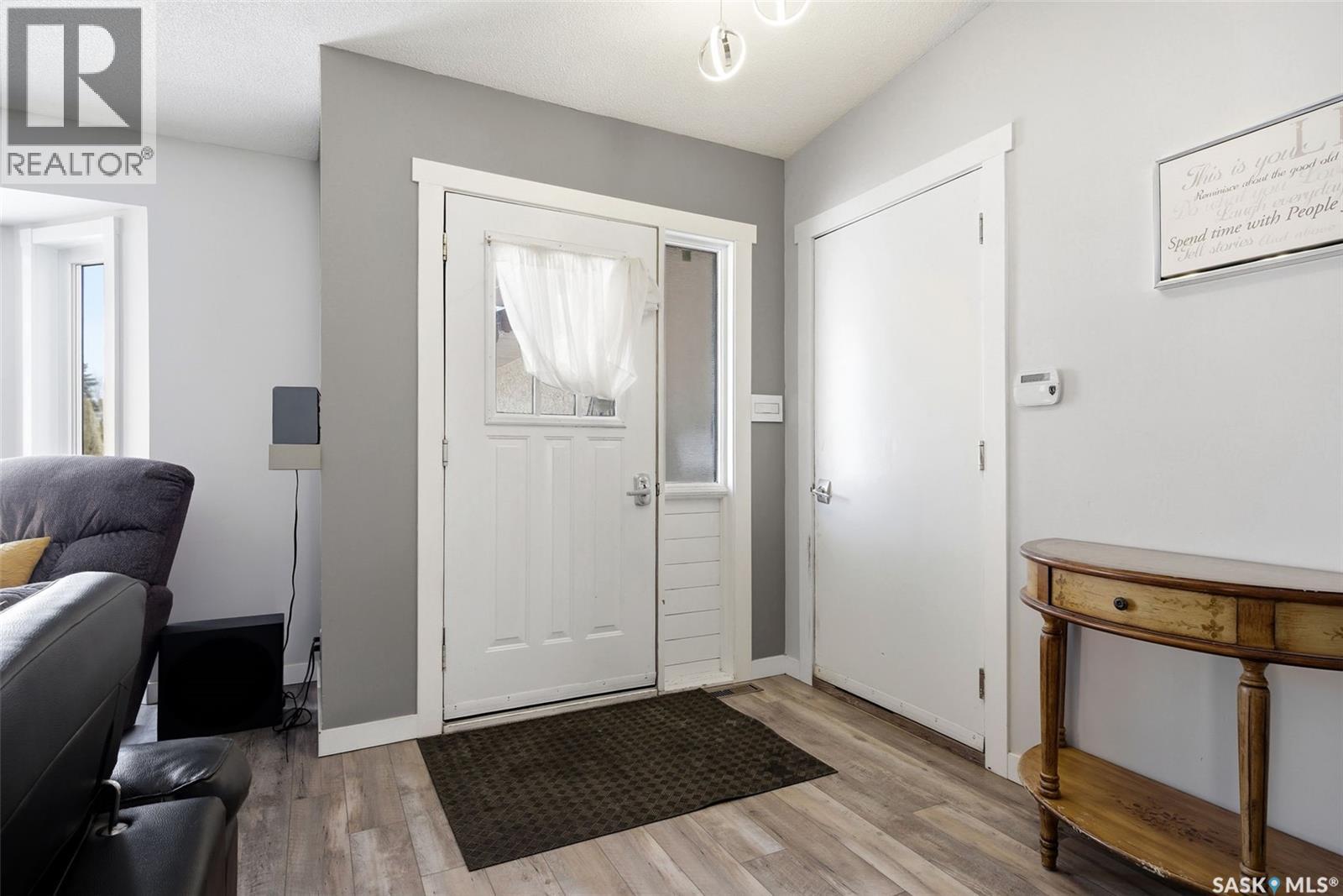 Single Family House Bungalow for Sale in  Queen STREET Regina 