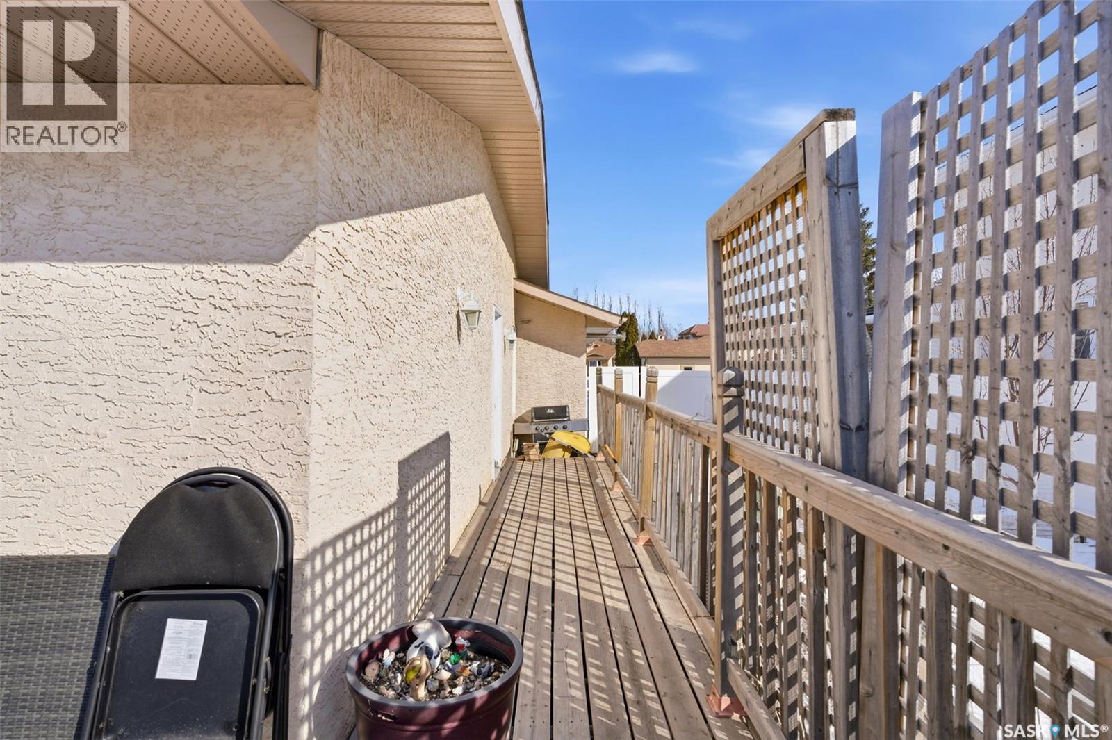 Single Family House Bungalow for Sale in  Queen STREET Regina 