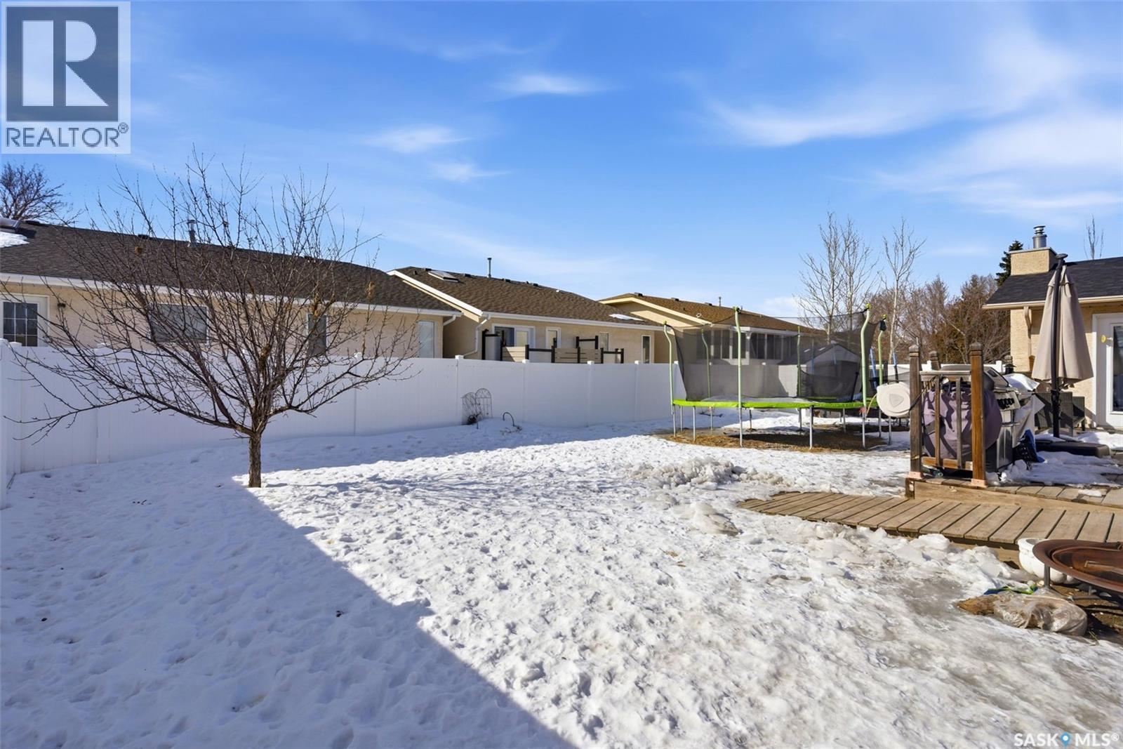 Single Family House Bungalow for Sale in  Queen STREET Regina 