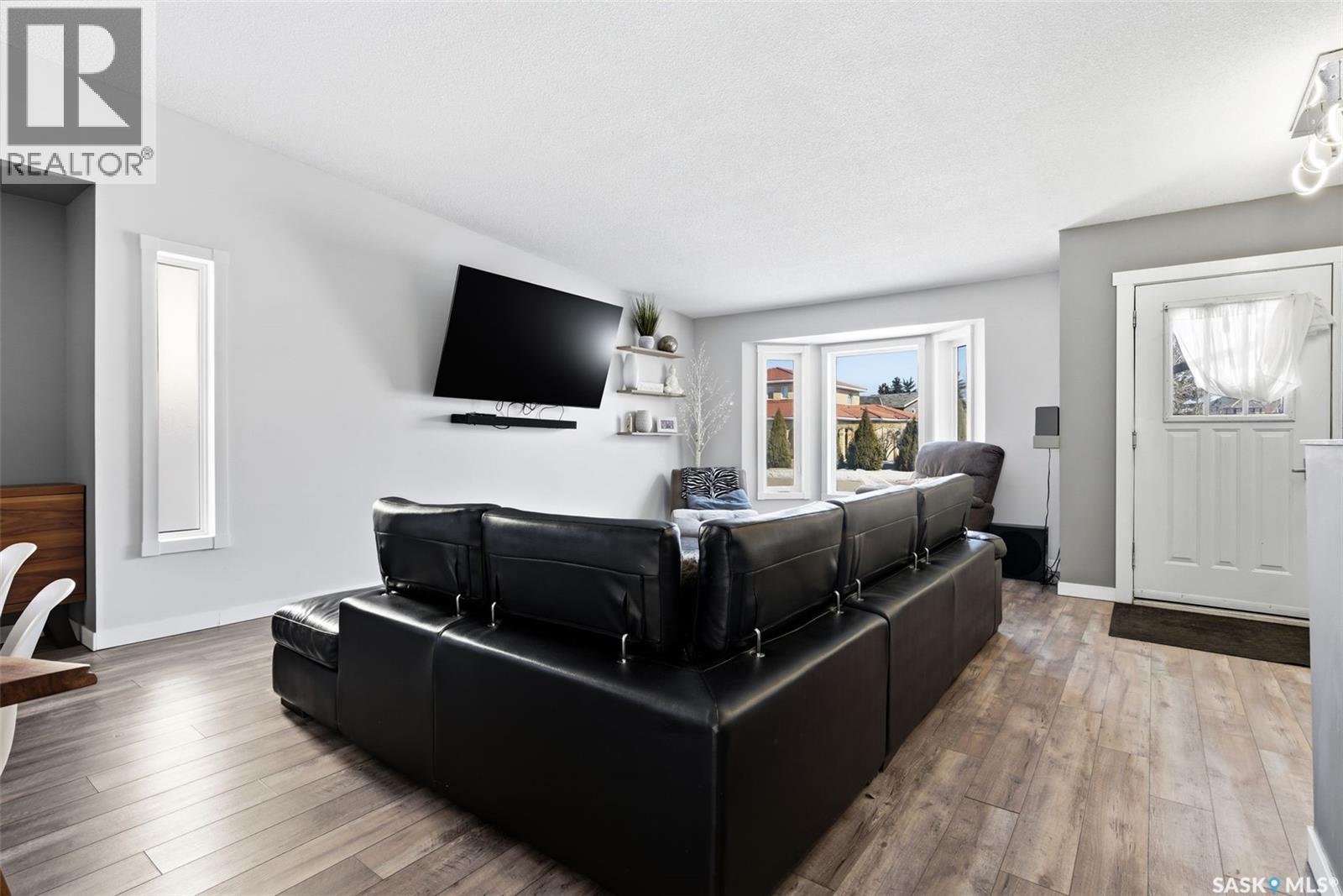 Single Family House Bungalow for Sale in  Queen STREET Regina 