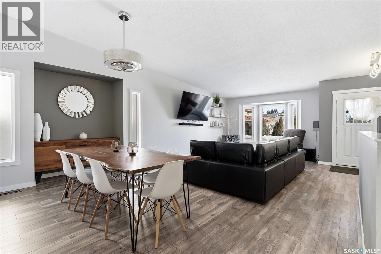 Single Family House Bungalow for Sale in  Queen STREET Regina 