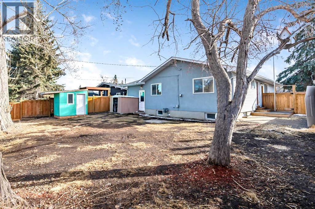 Single Family House Bungalow for Sale in  Springwood Place SW Southwood Calgary 