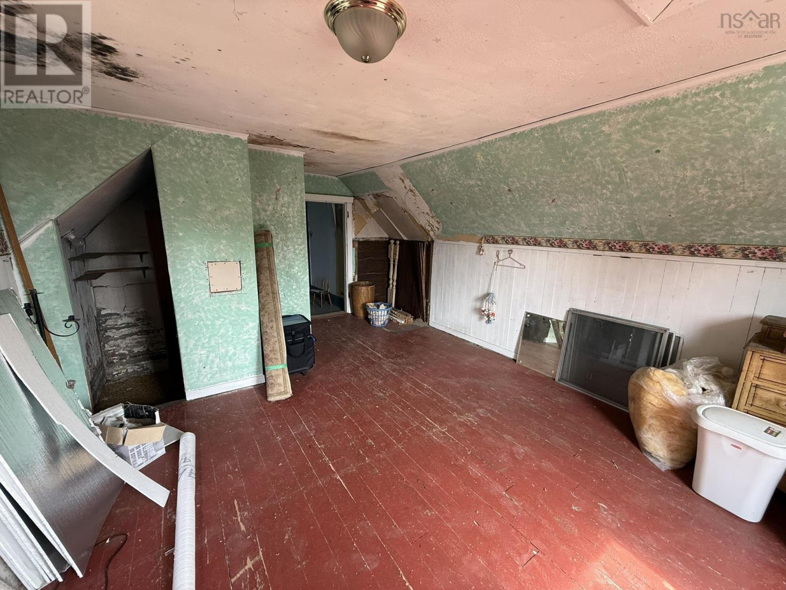 Property 14 of 23 of 1174 BELMONT Road