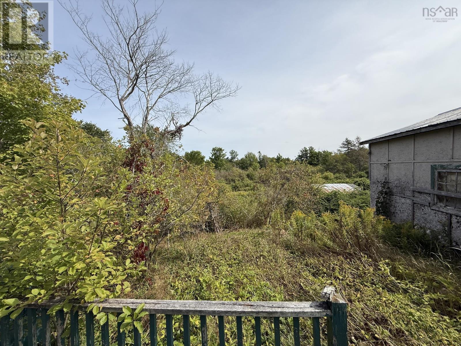 Property 20 of 23 of 1174 BELMONT Road