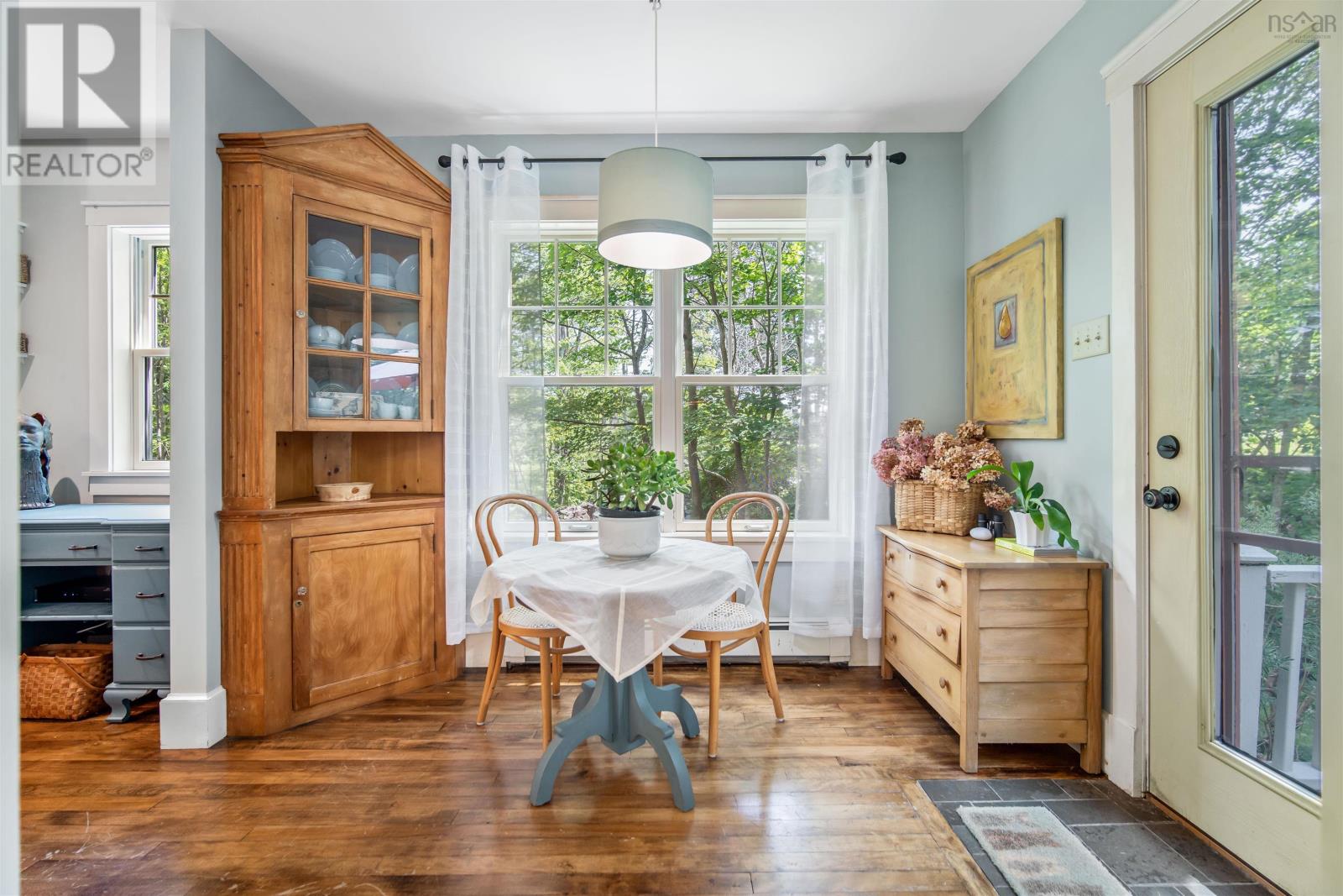 Property 10 of 49 of 24 Hamshaw Drive