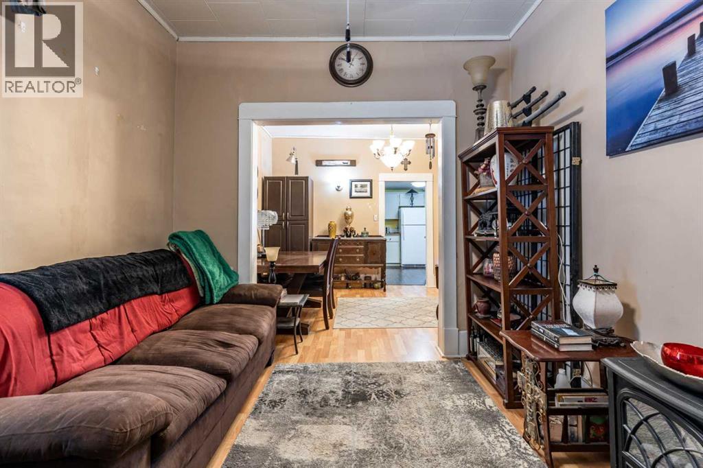 
          966 Yuill Street Southeast
            <br/>
            <span>Medicine Hat</span>
            , 
            <span>AB</span>
             <span>T1A0Y8</span>
         - Photo 25