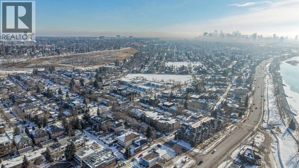 Single Family House for Sale in    Avenue NW Parkdale Calgary 