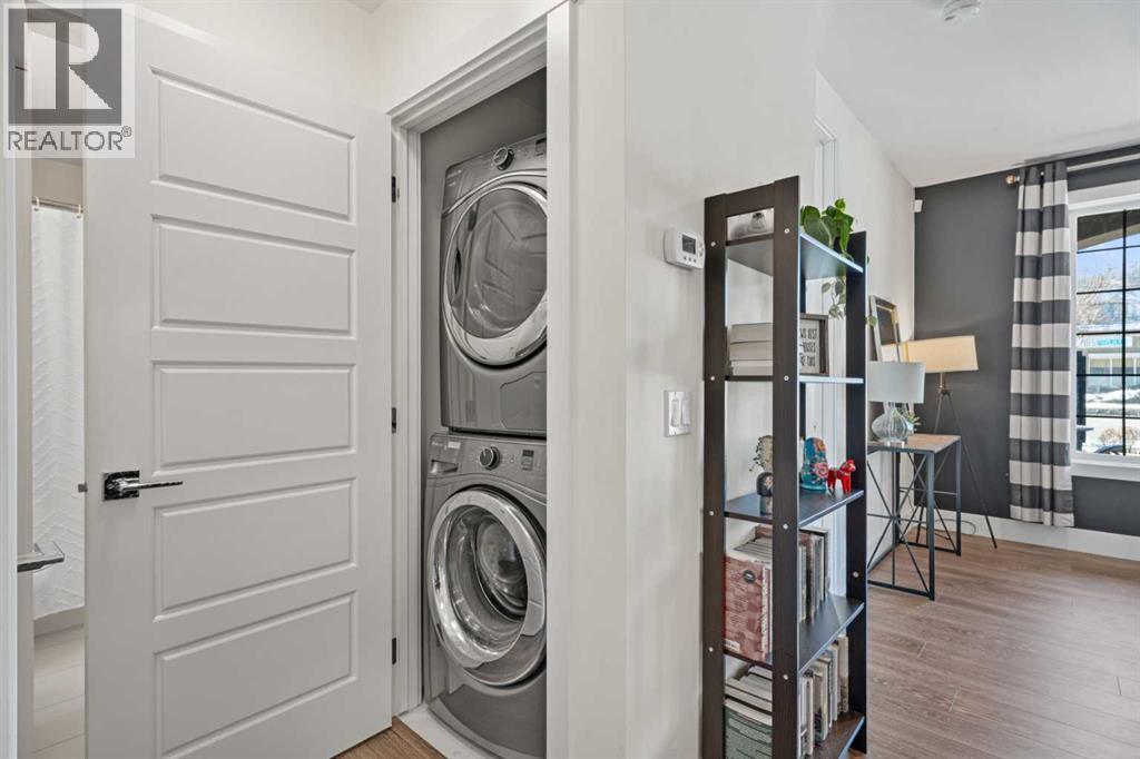 Single Family House for Sale in    Avenue NW Parkdale Calgary 