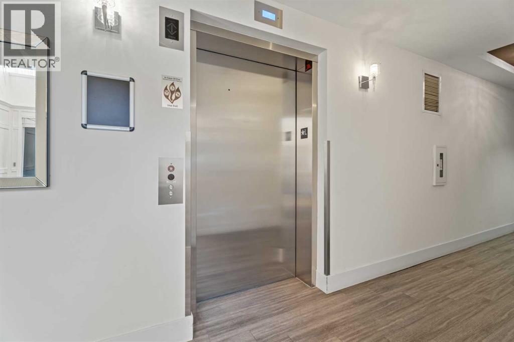 Single Family House for Sale in    Avenue NW Parkdale Calgary 