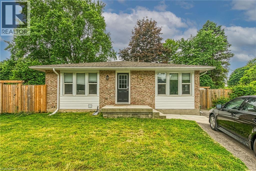 407 CASTLEGROVE PLACE - 2