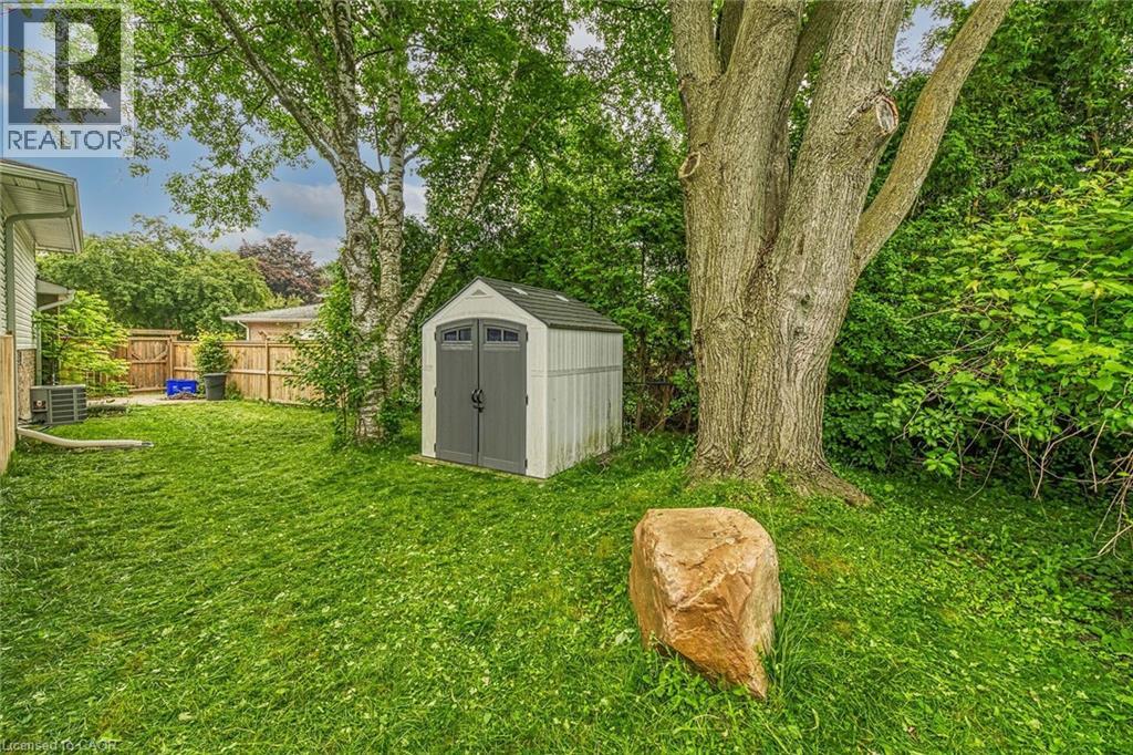 407 CASTLEGROVE PLACE - 38