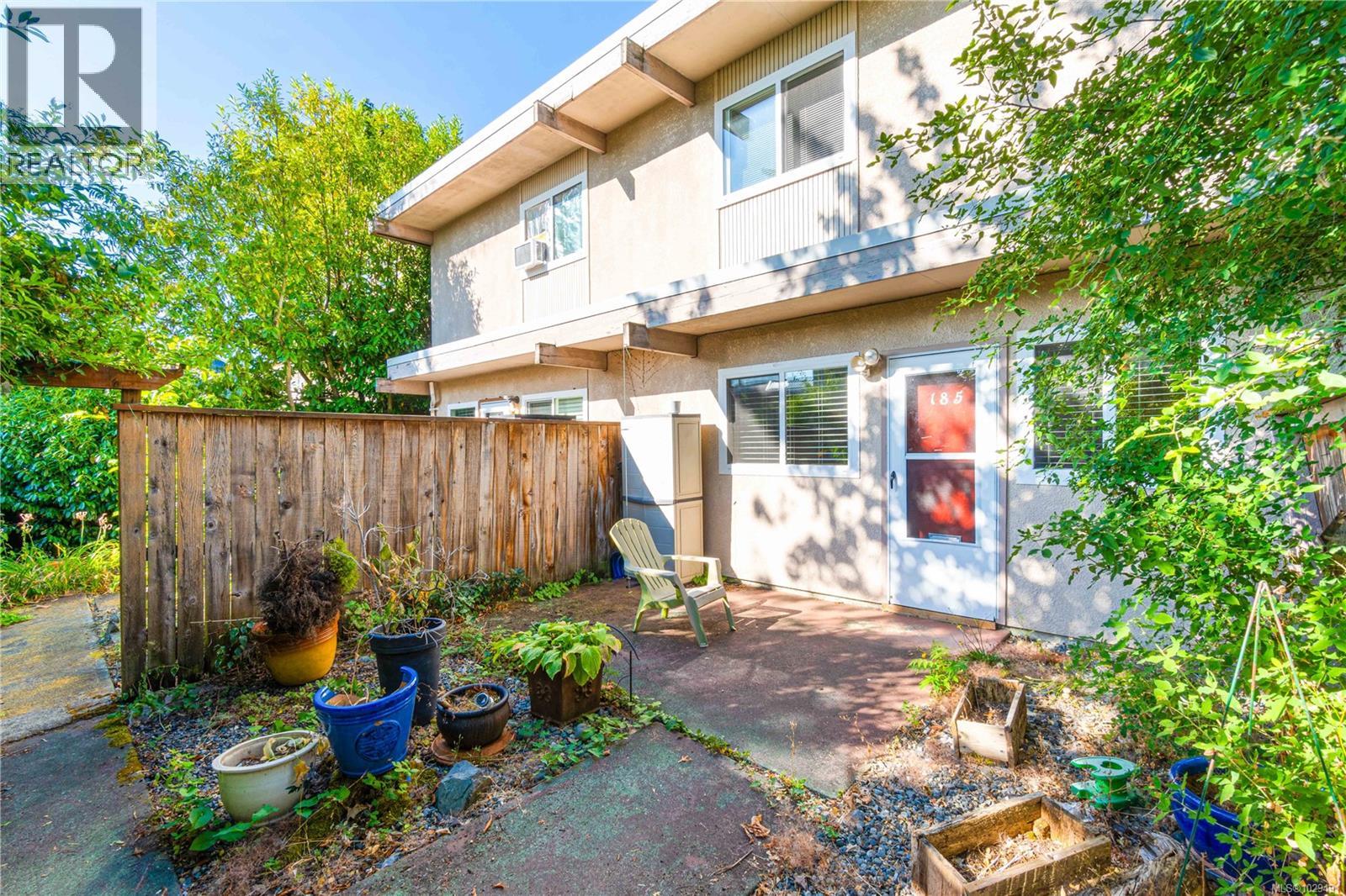 181 Rosehill St - 24