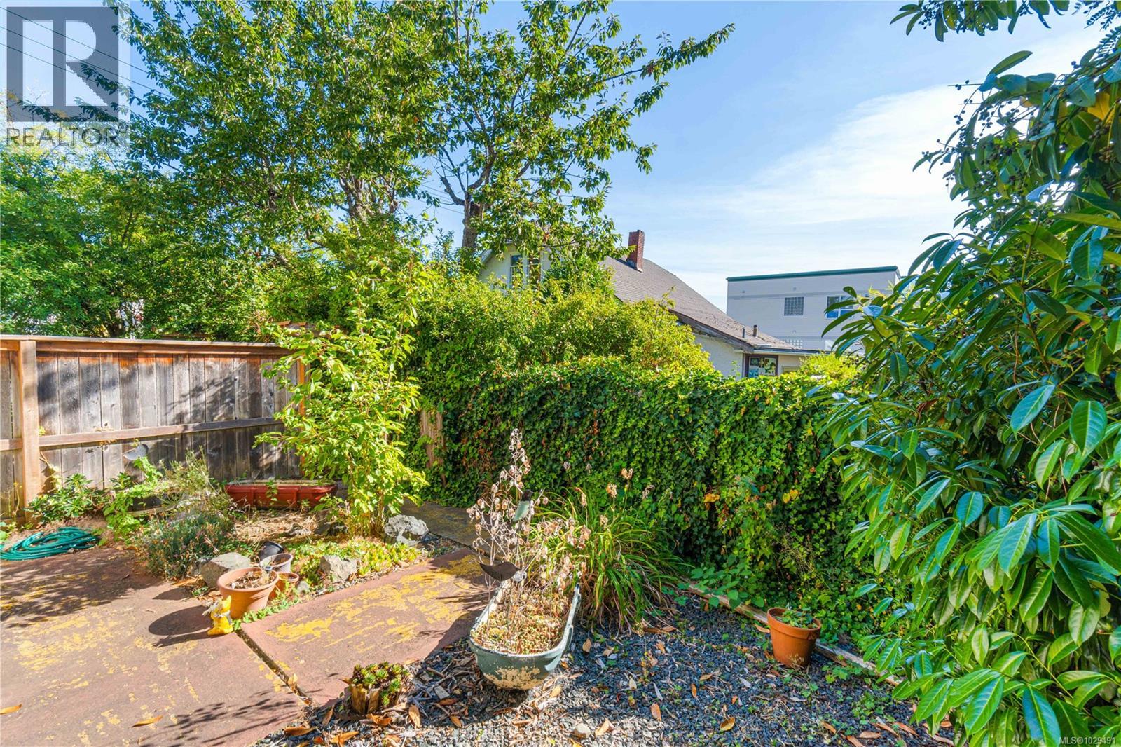 181 Rosehill St - 27