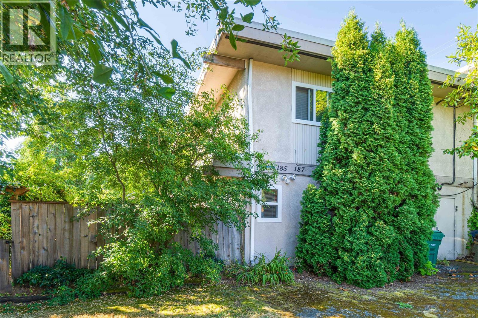 181 Rosehill St - 30