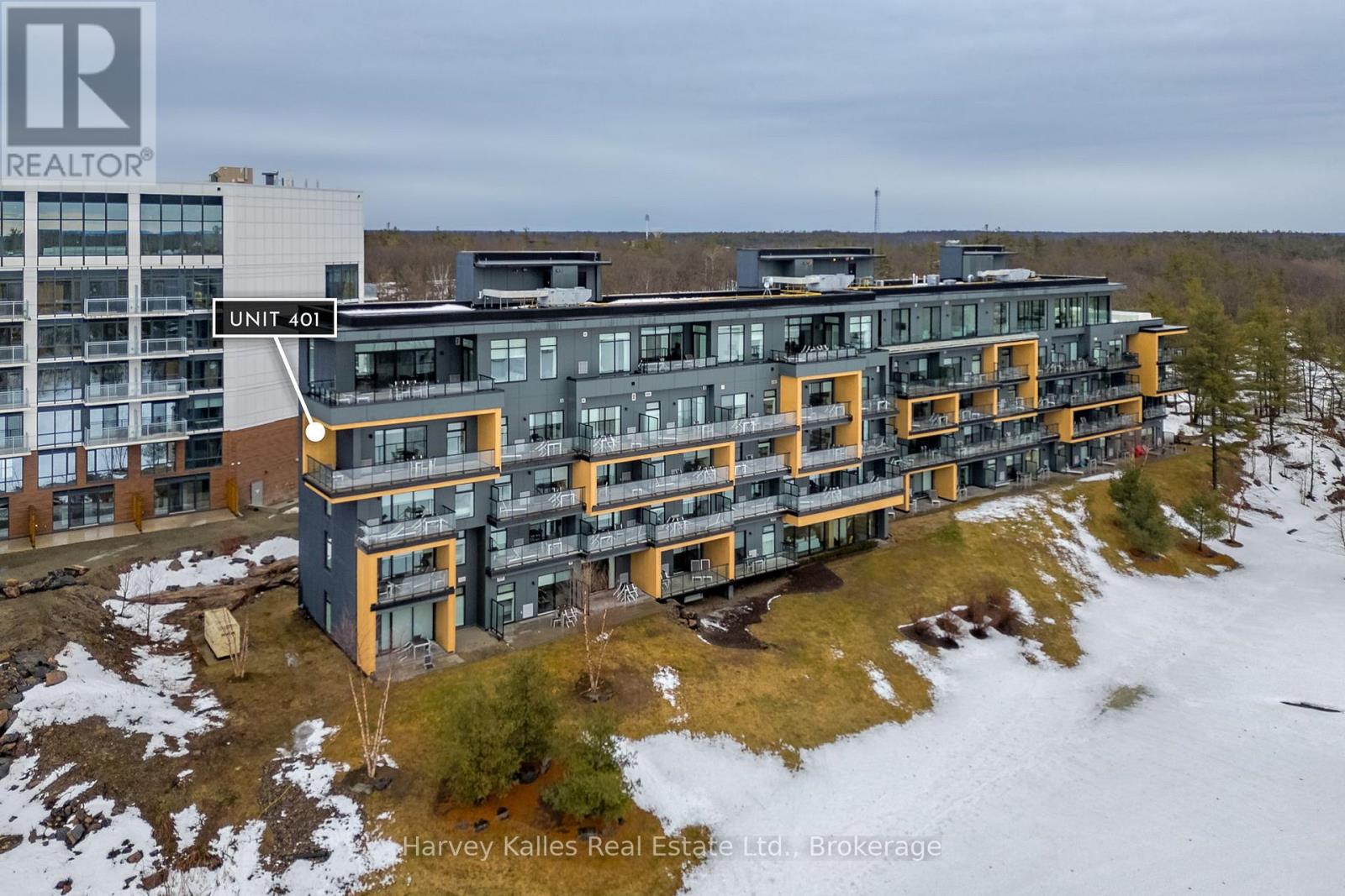 401 - 120 CARRICK TRAIL