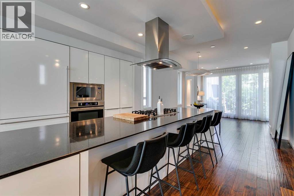 Single Family House for Sale in   Avenue SW Altadore Calgary 