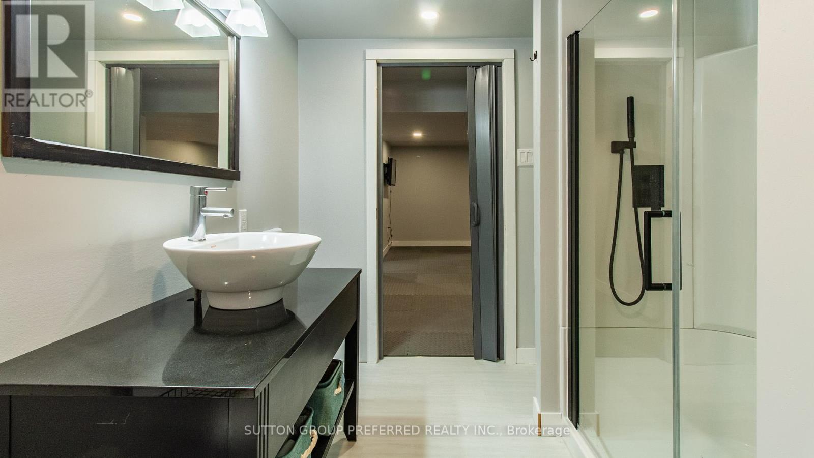 61 FATH AVENUE - 34