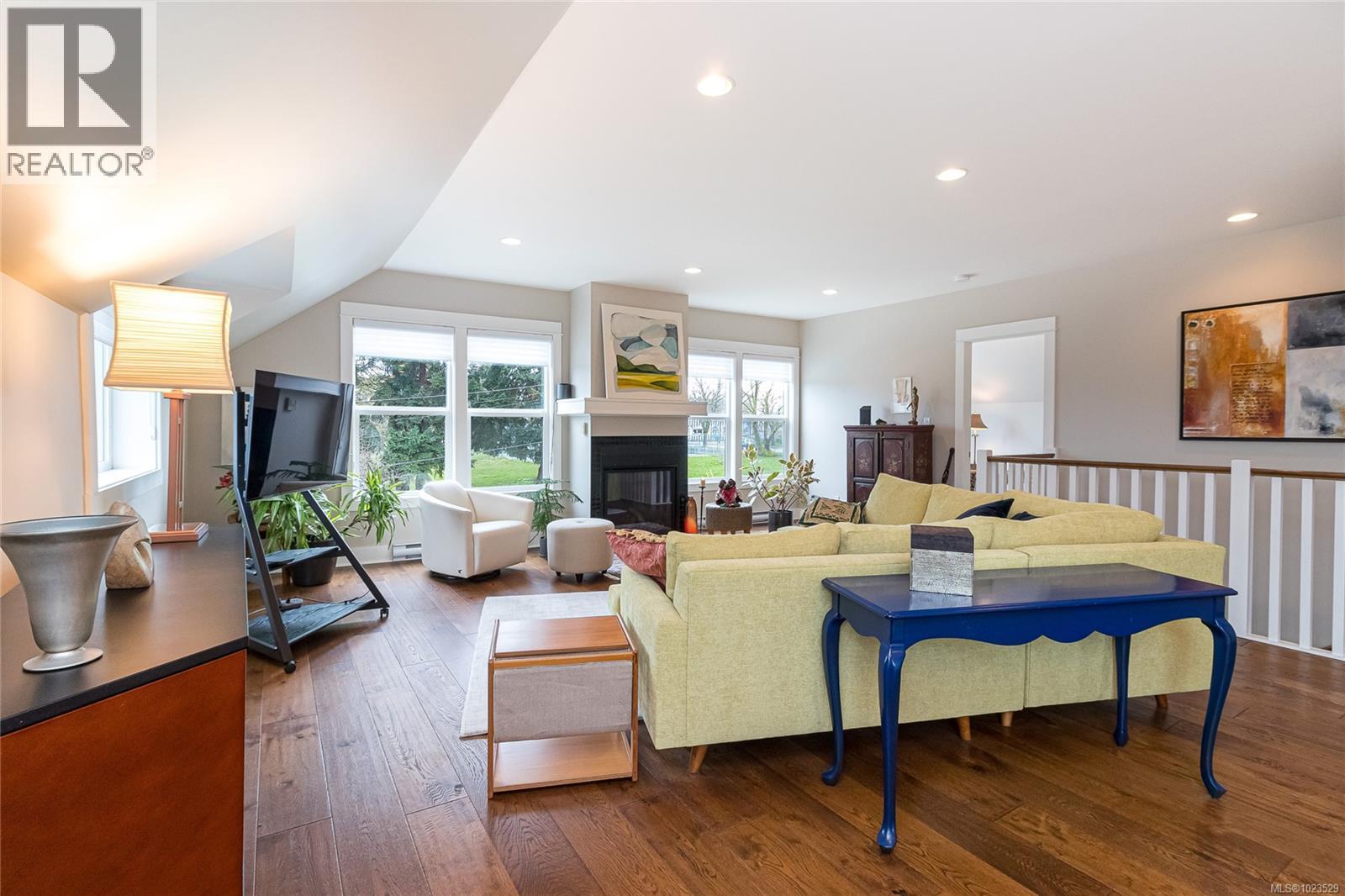 D 1216 Styles Street, Victoria