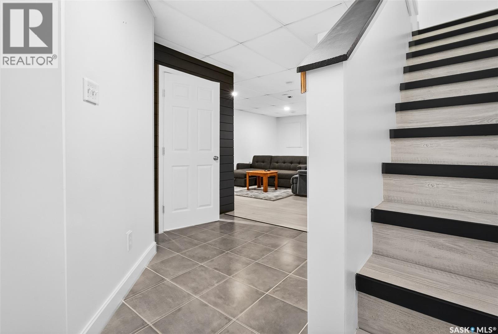 210 851 Chester ROAD — photo 31