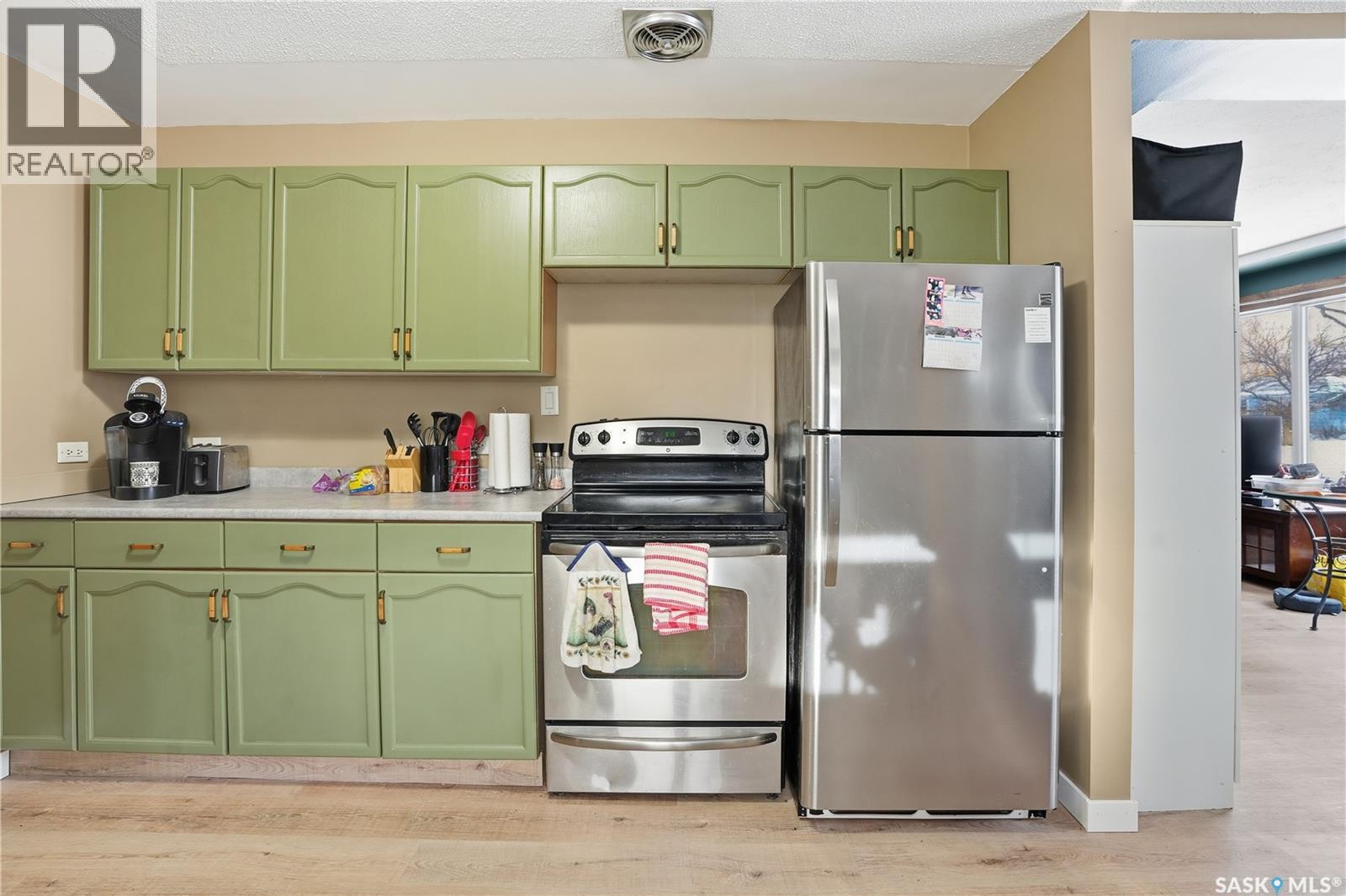 Single Family House Bungalow for Sale in  ROYAL STREET Regina 