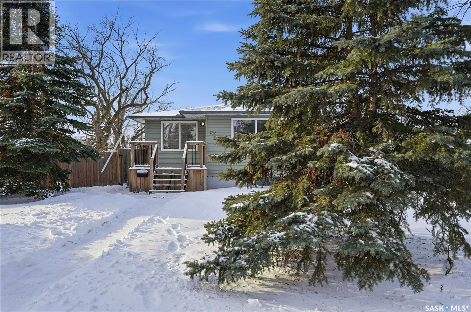 Single Family House Bungalow for Sale in  ROYAL STREET Regina 