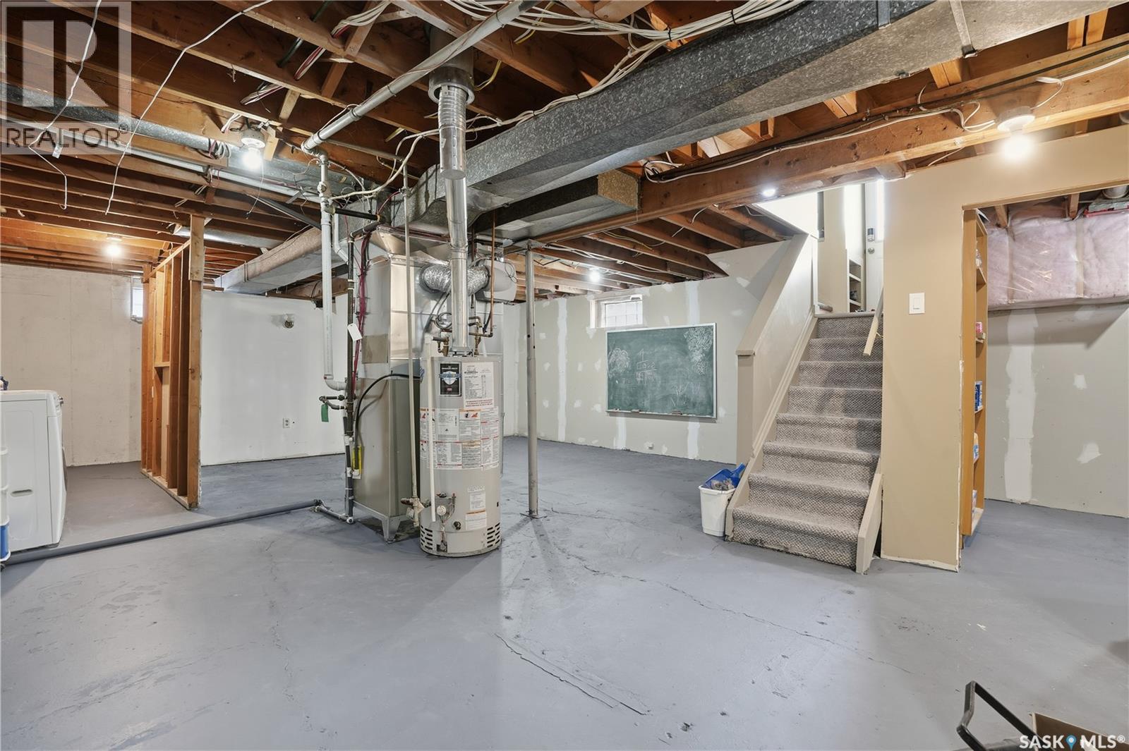 Single Family House Bungalow for Sale in  ROYAL STREET Regina 