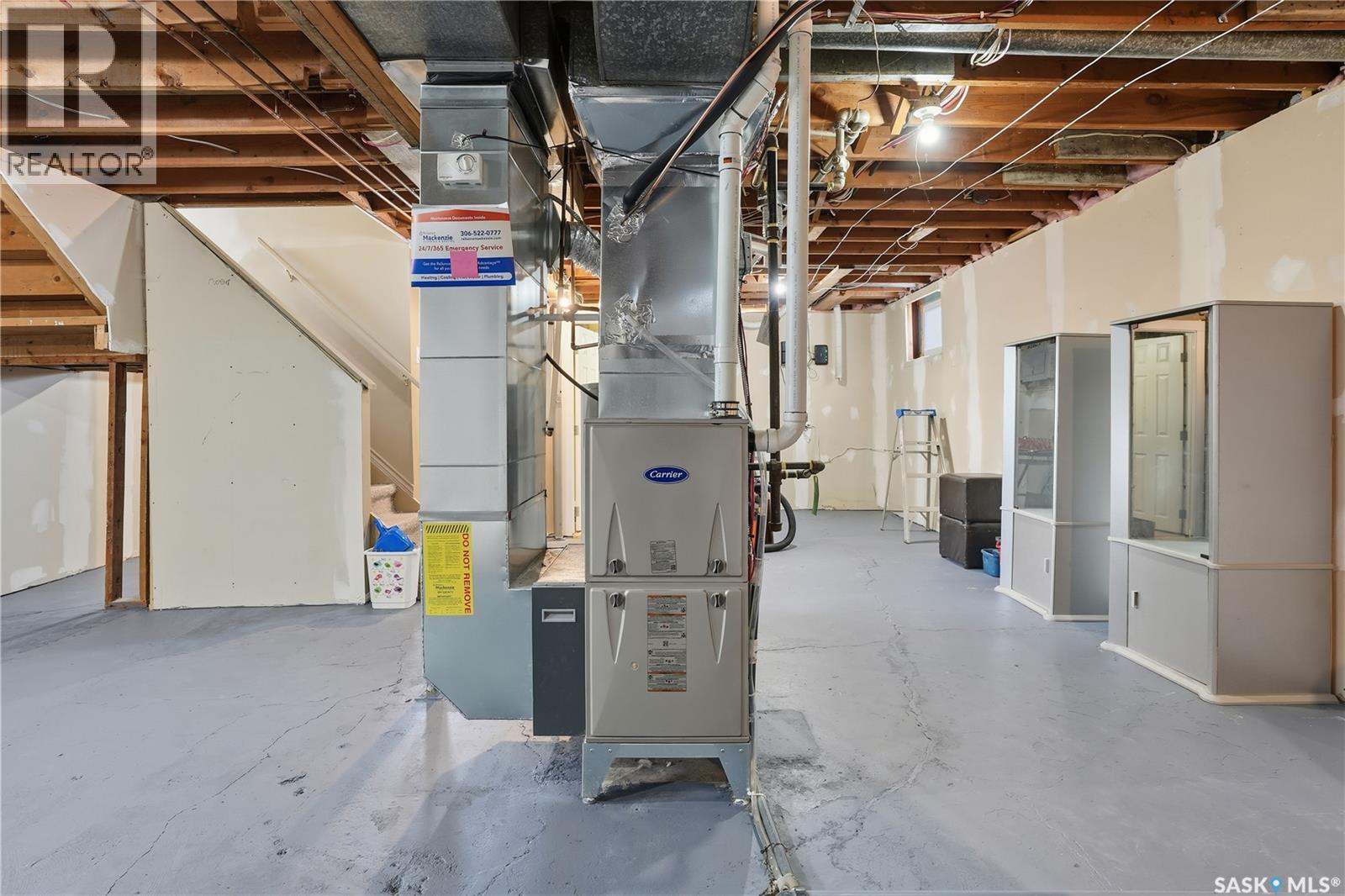 Single Family House Bungalow for Sale in  ROYAL STREET Regina 