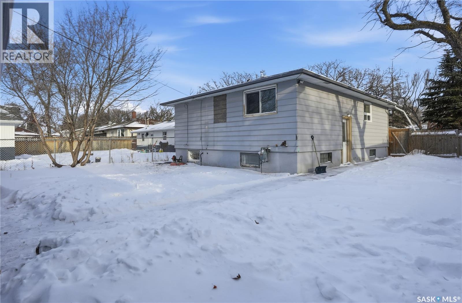 Single Family House Bungalow for Sale in  ROYAL STREET Regina 