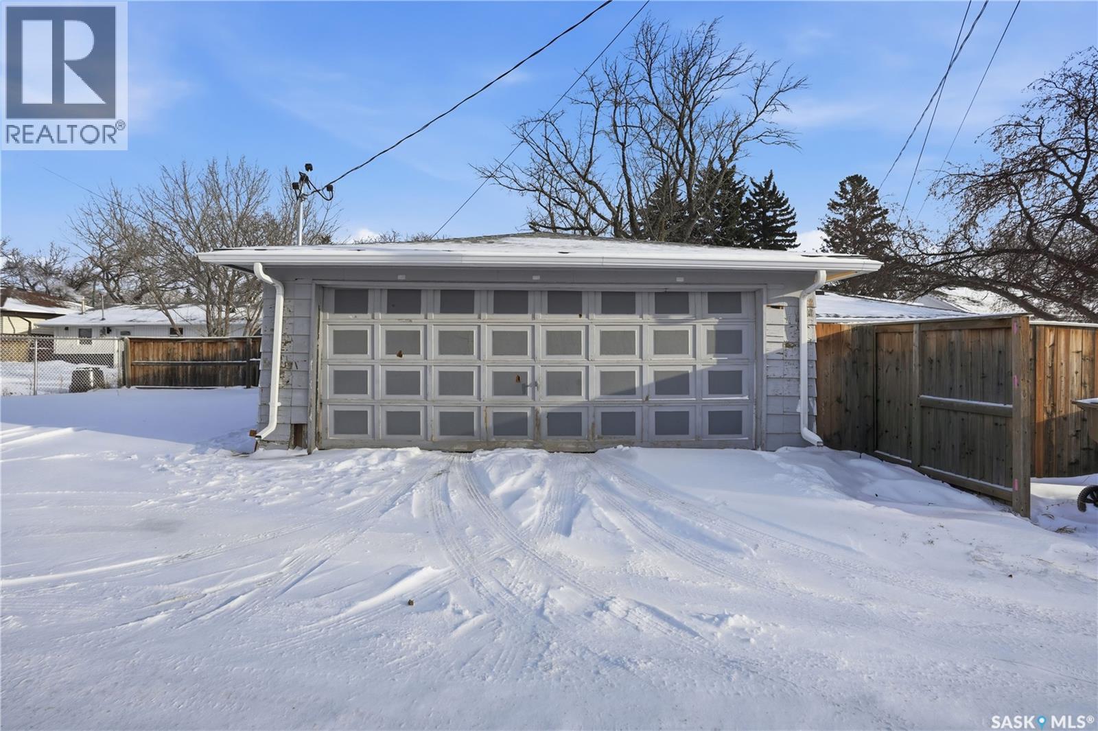 Single Family House Bungalow for Sale in  ROYAL STREET Regina 
