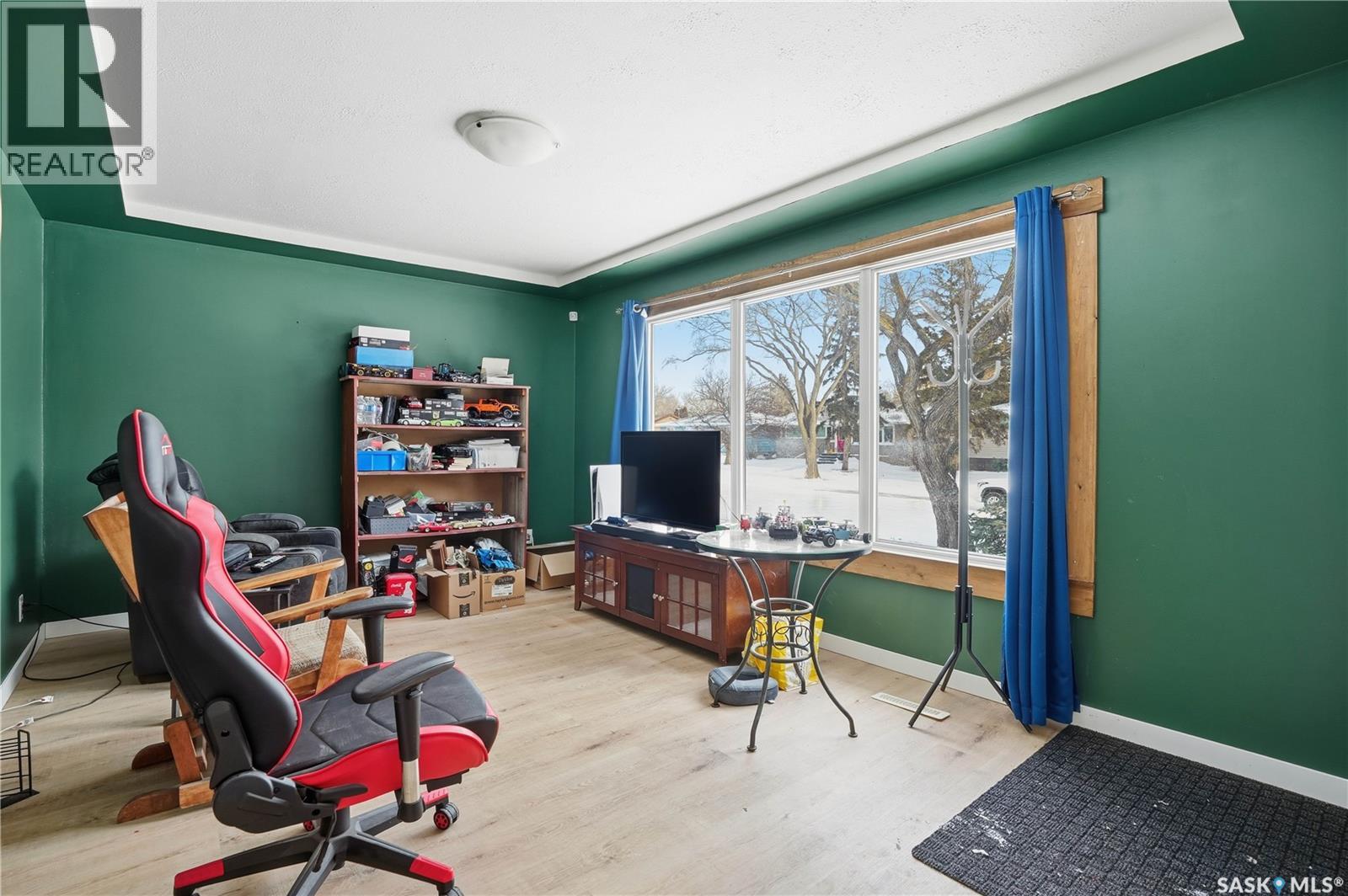 Single Family House Bungalow for Sale in  ROYAL STREET Regina 