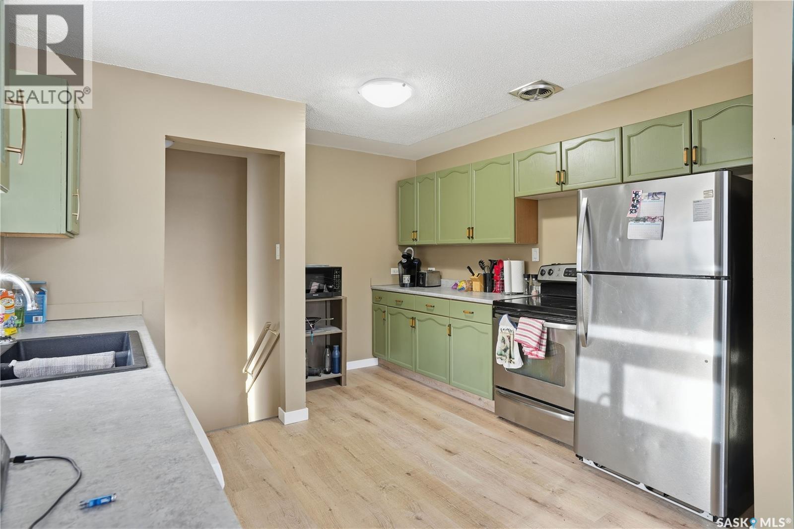 Single Family House Bungalow for Sale in  ROYAL STREET Regina 