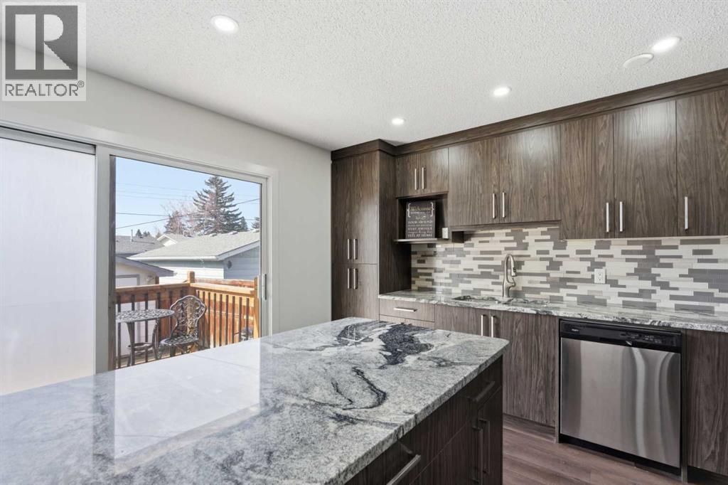 Single Family House Bi-level for Sale in  Doverview Crescent SE Dover Calgary 