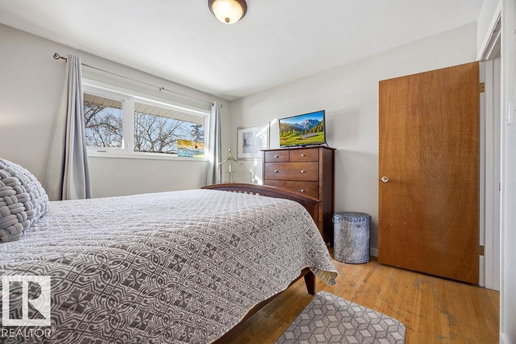 Single Family House Bungalow for Sale in   AV NW Edmonton 