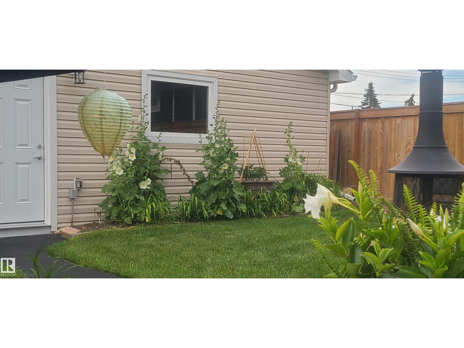 Single Family House Bungalow for Sale in   AV NW Edmonton 