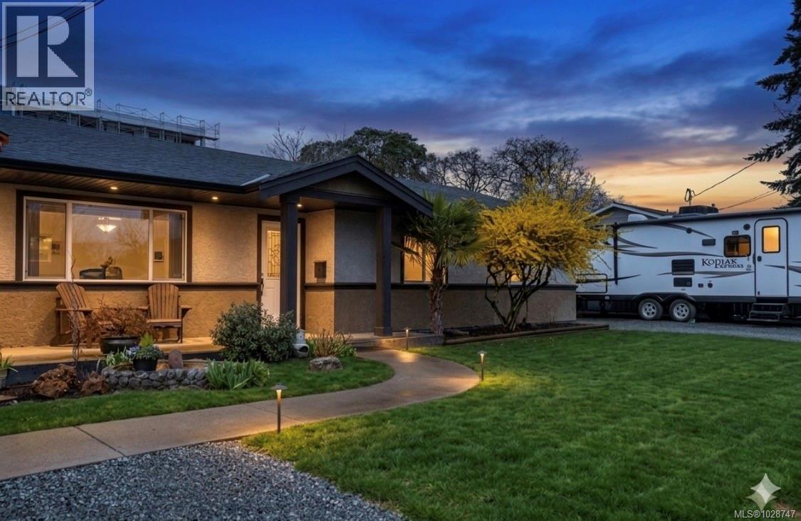 2894 MAURICE LANE - Image 2