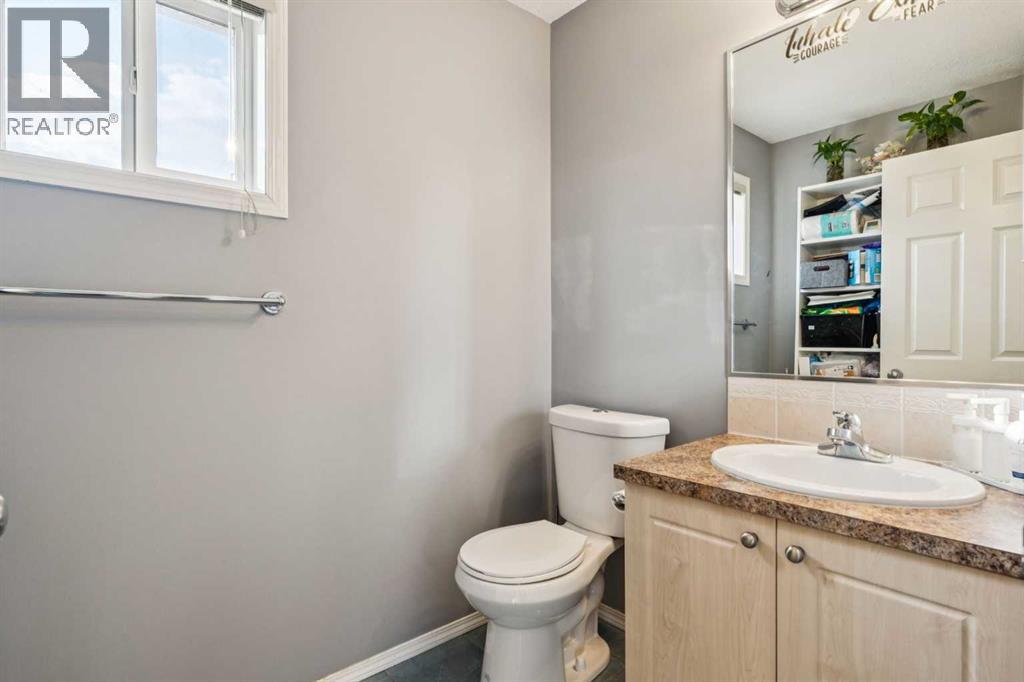 Single Family House 4 Level for Sale in    Avenue SE Applewood Park Calgary 