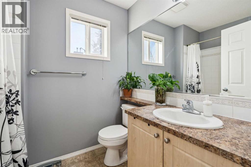 Single Family House 4 Level for Sale in    Avenue SE Applewood Park Calgary 