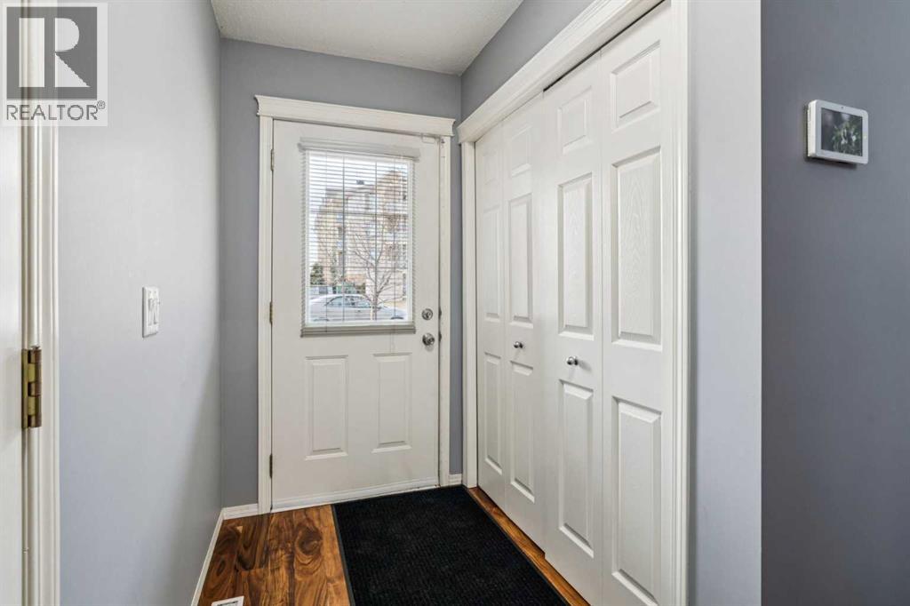 Single Family House 4 Level for Sale in    Avenue SE Applewood Park Calgary 