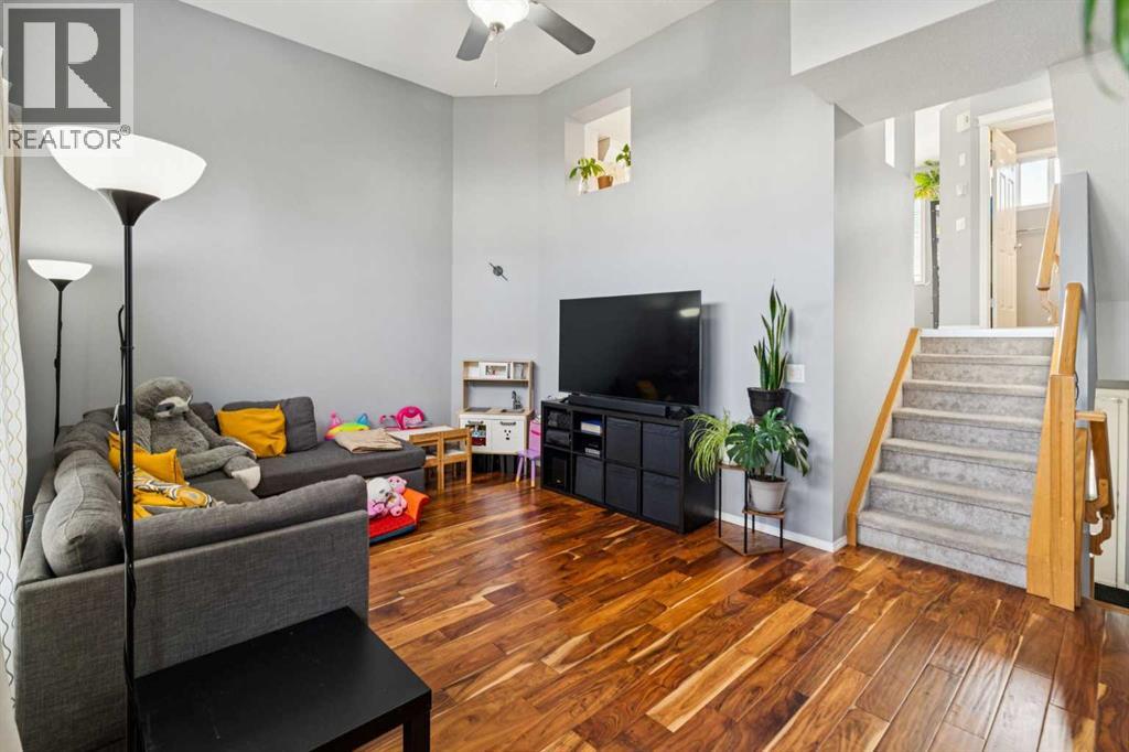 Single Family House 4 Level for Sale in    Avenue SE Applewood Park Calgary 