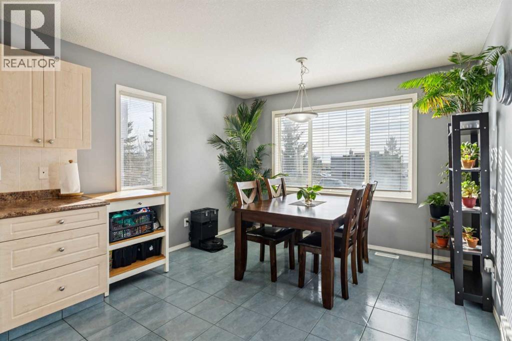 Single Family House 4 Level for Sale in    Avenue SE Applewood Park Calgary 