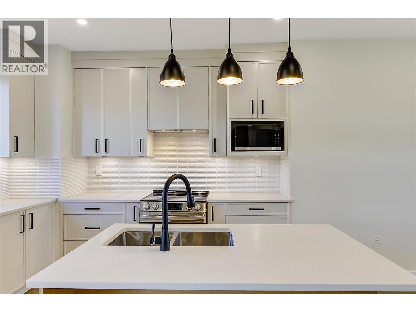 3590 Redecopp Road Unit# 6, Lake Country