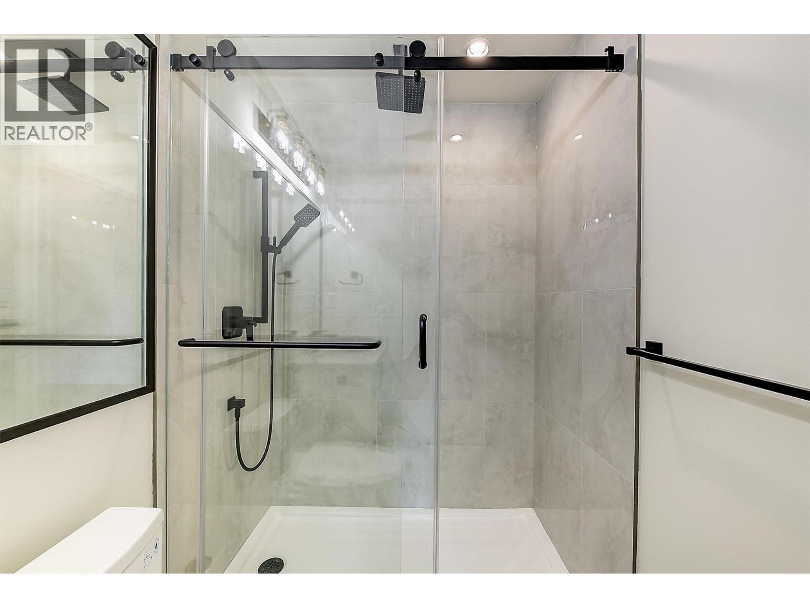 3590 Redecopp Road Unit# 6, Lake Country