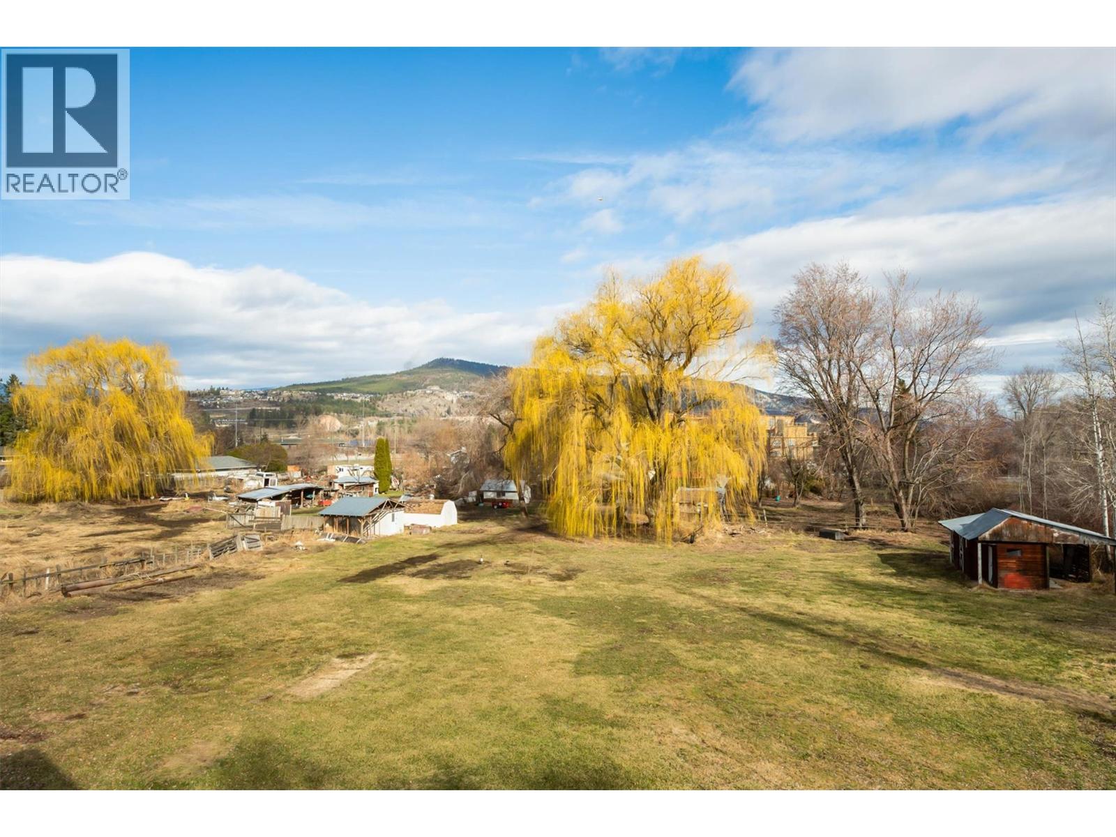 #6 3590 Redecopp Road - 24