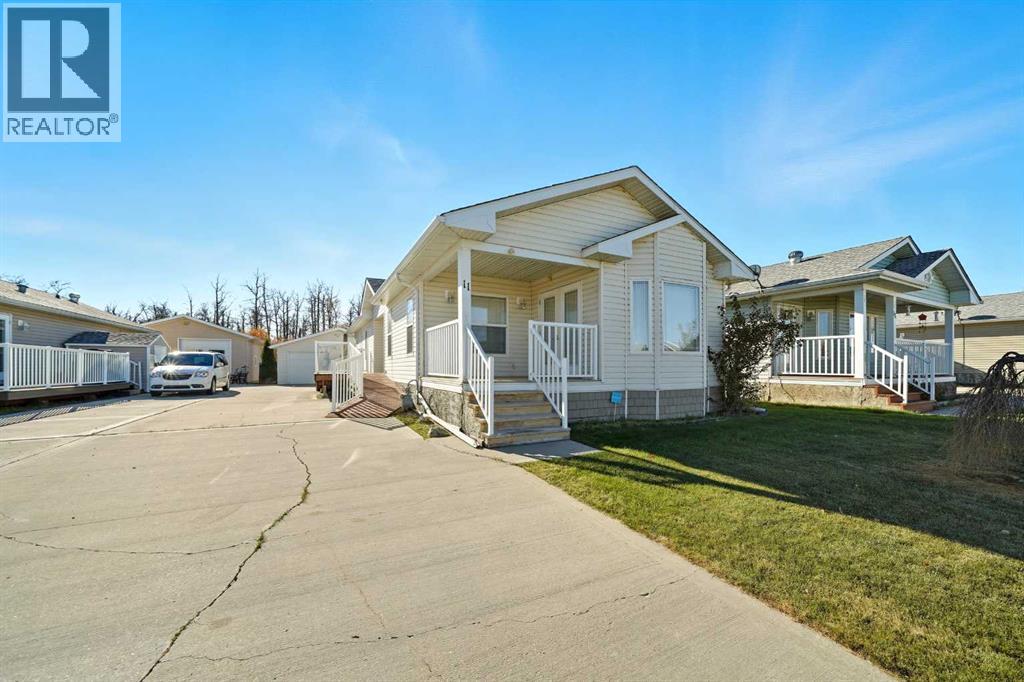 11 Baywood Link, Sylvan Lake