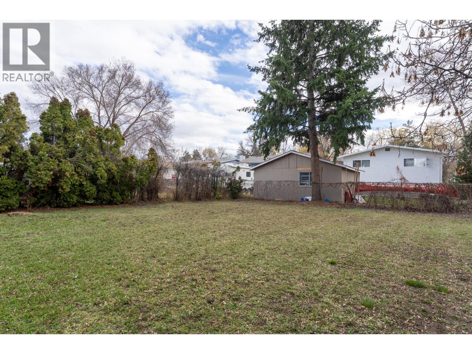 909 Grenfell Court, Kelowna