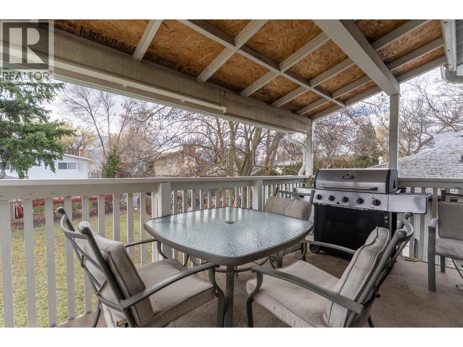 909 Grenfell Court, Kelowna