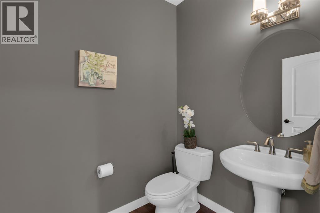 Single Family House for Sale in  Westland Crescent SW West Springs Calgary 