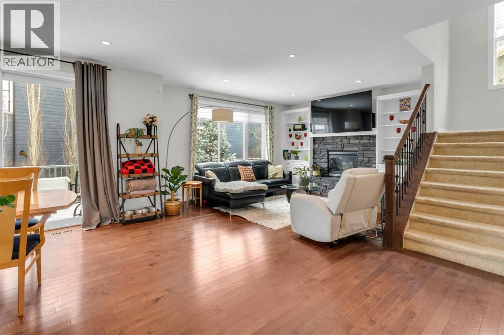 Single Family House for Sale in  Westland Crescent SW West Springs Calgary 