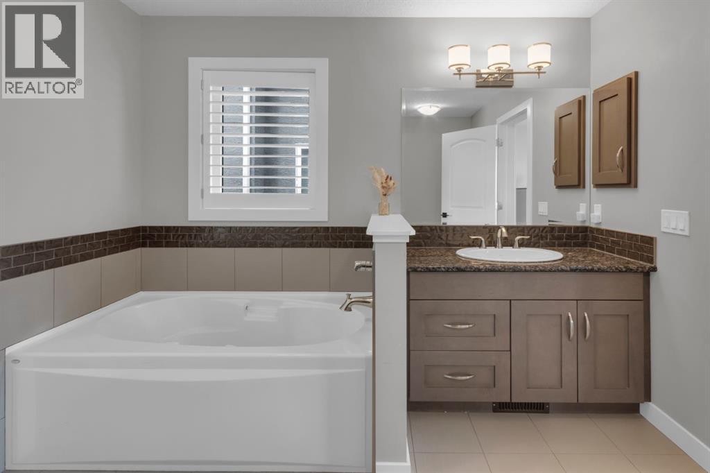 Single Family House for Sale in  Westland Crescent SW West Springs Calgary 