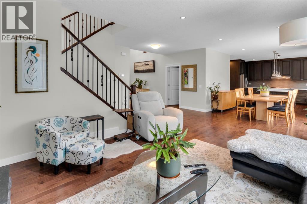 Single Family House for Sale in  Westland Crescent SW West Springs Calgary 